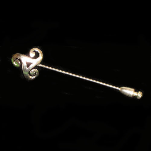 Imagen alfiler plata trisquel